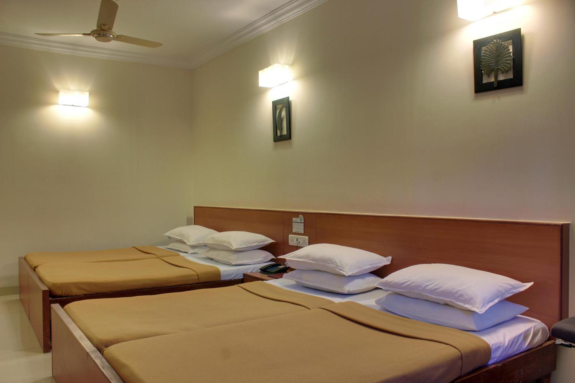 Regenta Inn Palacio De Goa, Panjim 帕纳吉 外观 照片