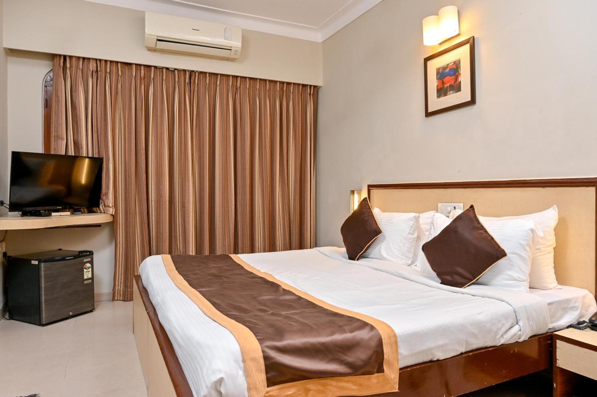 Regenta Inn Palacio De Goa, Panjim 帕纳吉 外观 照片